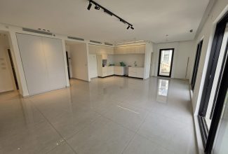  למכירה בר"ח ודגווד מרכז הכרל חיפה
